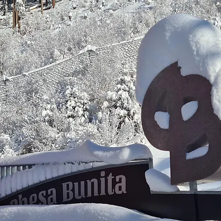Chesa Bunita Trais 아파트 사슈른